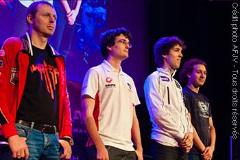 Soirée de lancement de Starcraft II - Heart of the Swarm (image 3) Soirée de lancement de Starcraft II - Heart of the Swarm (image 3)