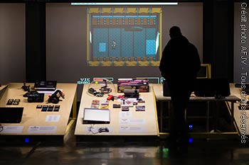 Exposition Play Again (image 3) Exposition Play Again (image 3)