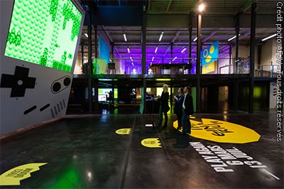 Play Again (image 1) Play Again (image 1)