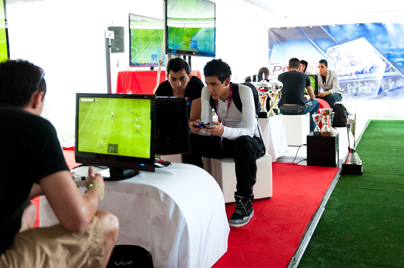 Photo 5 : Finale PES League 2012